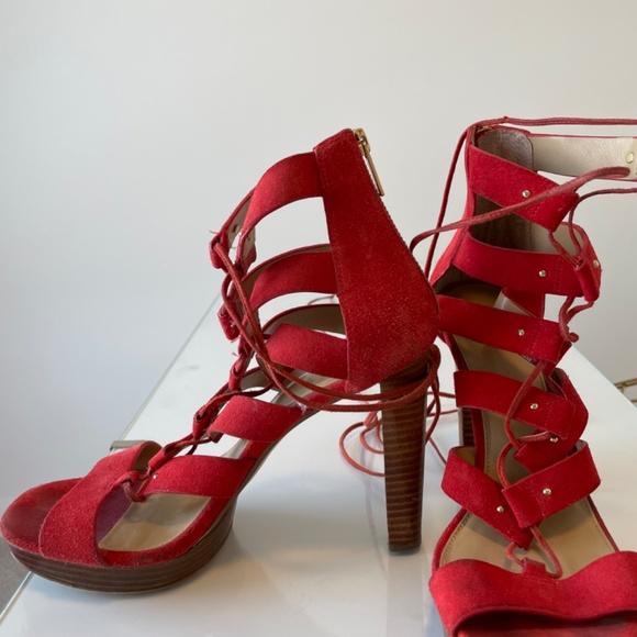 Michael Kors - Picture 2 of 6